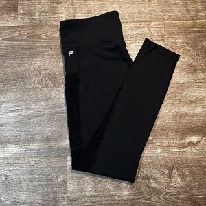 Fabletic’s Motion365+ Black Leggings